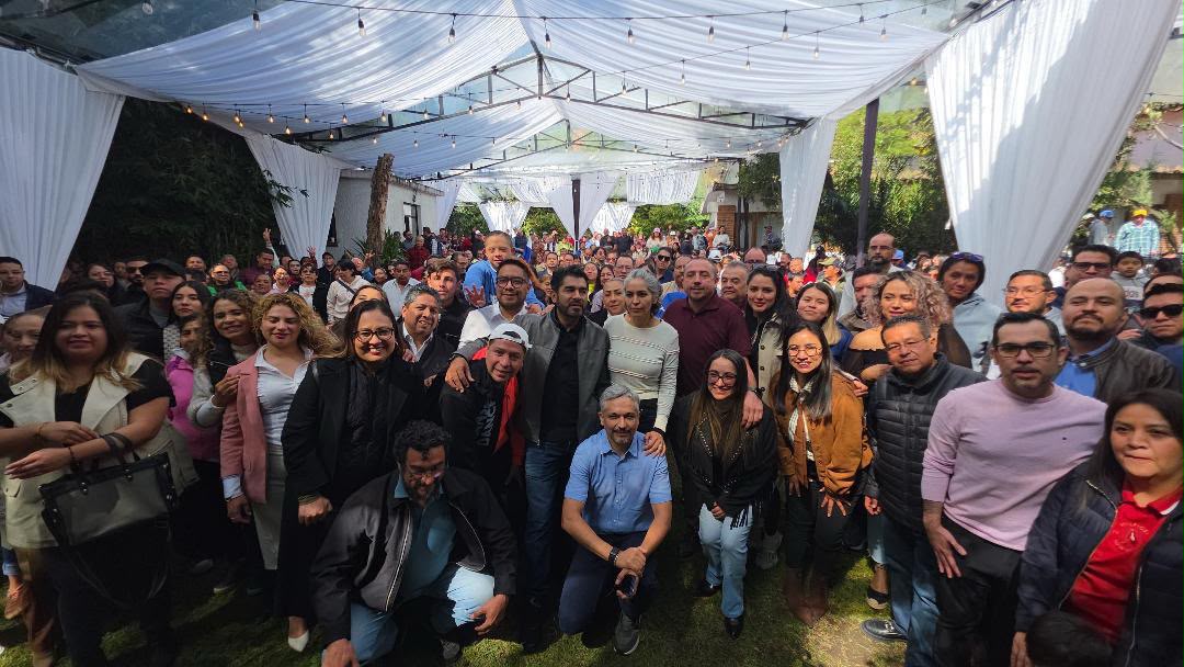 Encuentro comunitario con vecinas y vecinos